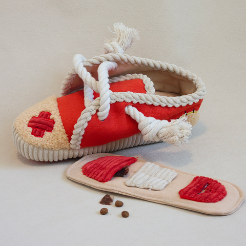 Shoe Dog Rope & Snuffle Toy