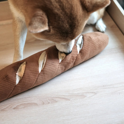 BAGUETTE Enrichment Pockets + Squeaky